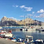 펜션 Zefiro&levante2 Luce Del Mare *