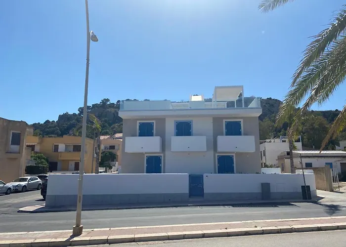 Zefiro&levante2 Luce Del Mare 度假居 圣维托罗卡波